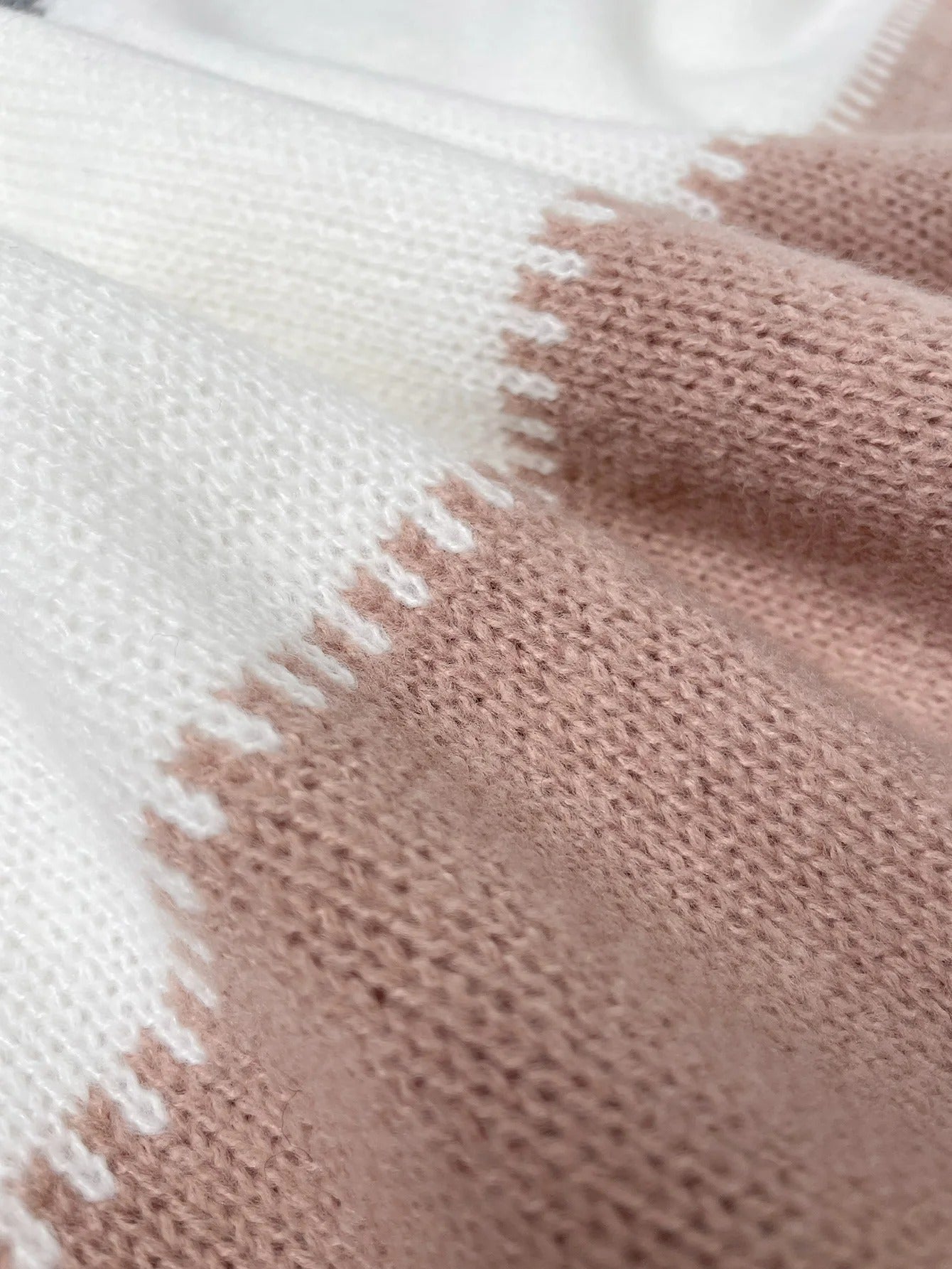 Lela | Svetre s leopardím vzorom